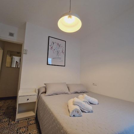 Beachfront Apartment Malaga Exterior photo